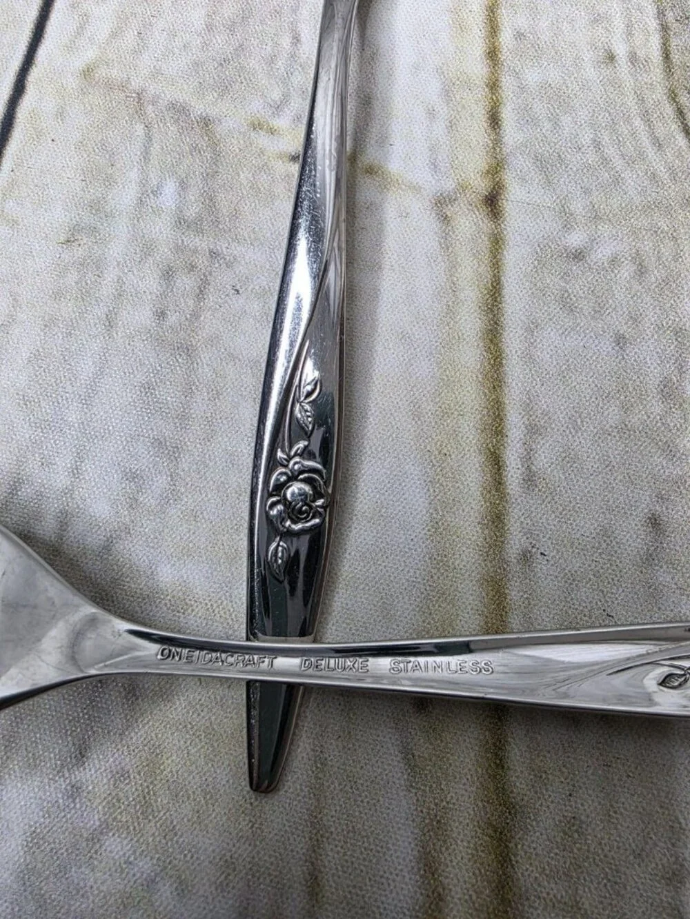7 Oneida LASTING ROSE  6.25 Inch Salad Dessert Forks